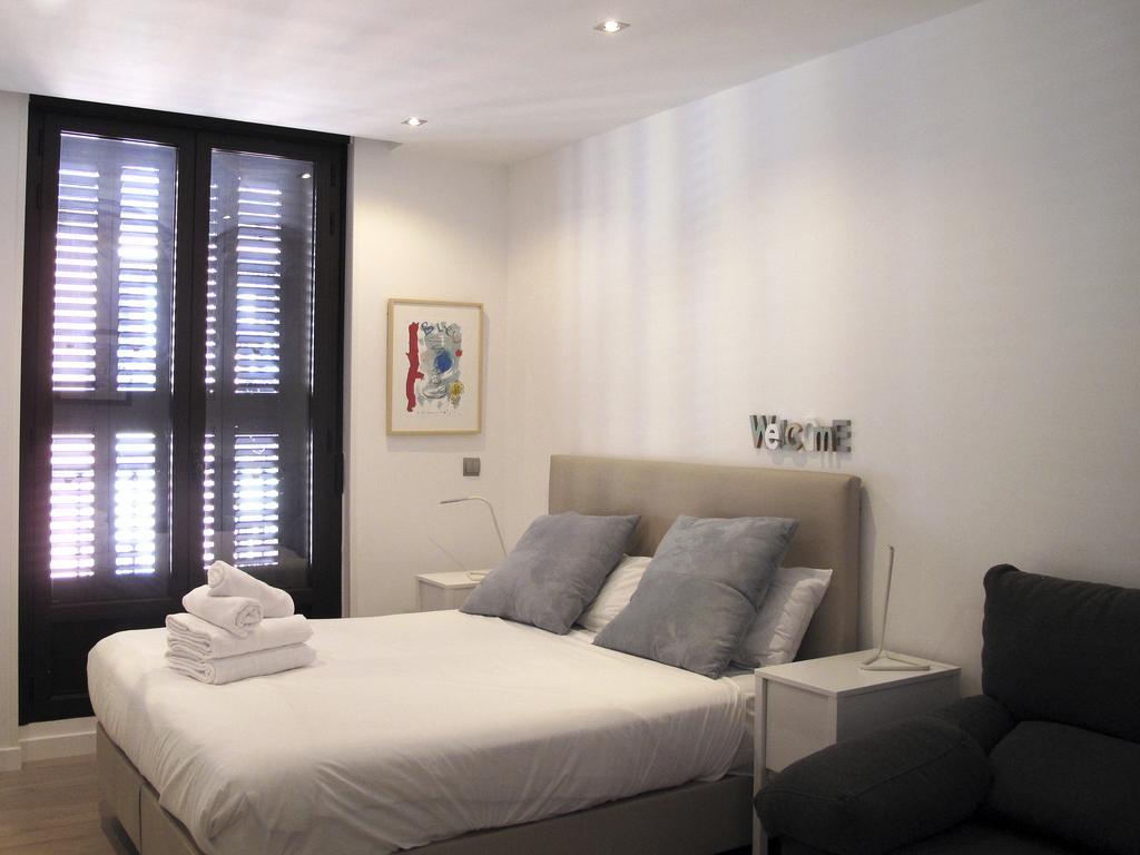 Arenal Suites Preciados Мадрид Екстериор снимка