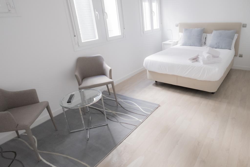 Arenal Suites Preciados Мадрид Екстериор снимка