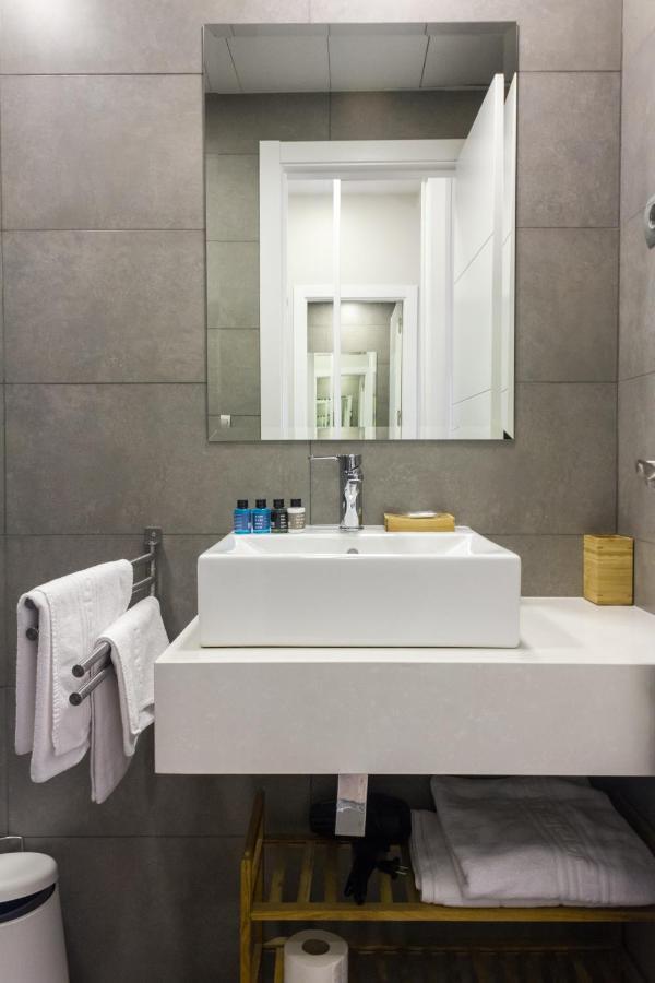 Arenal Suites Preciados Мадрид Стая снимка