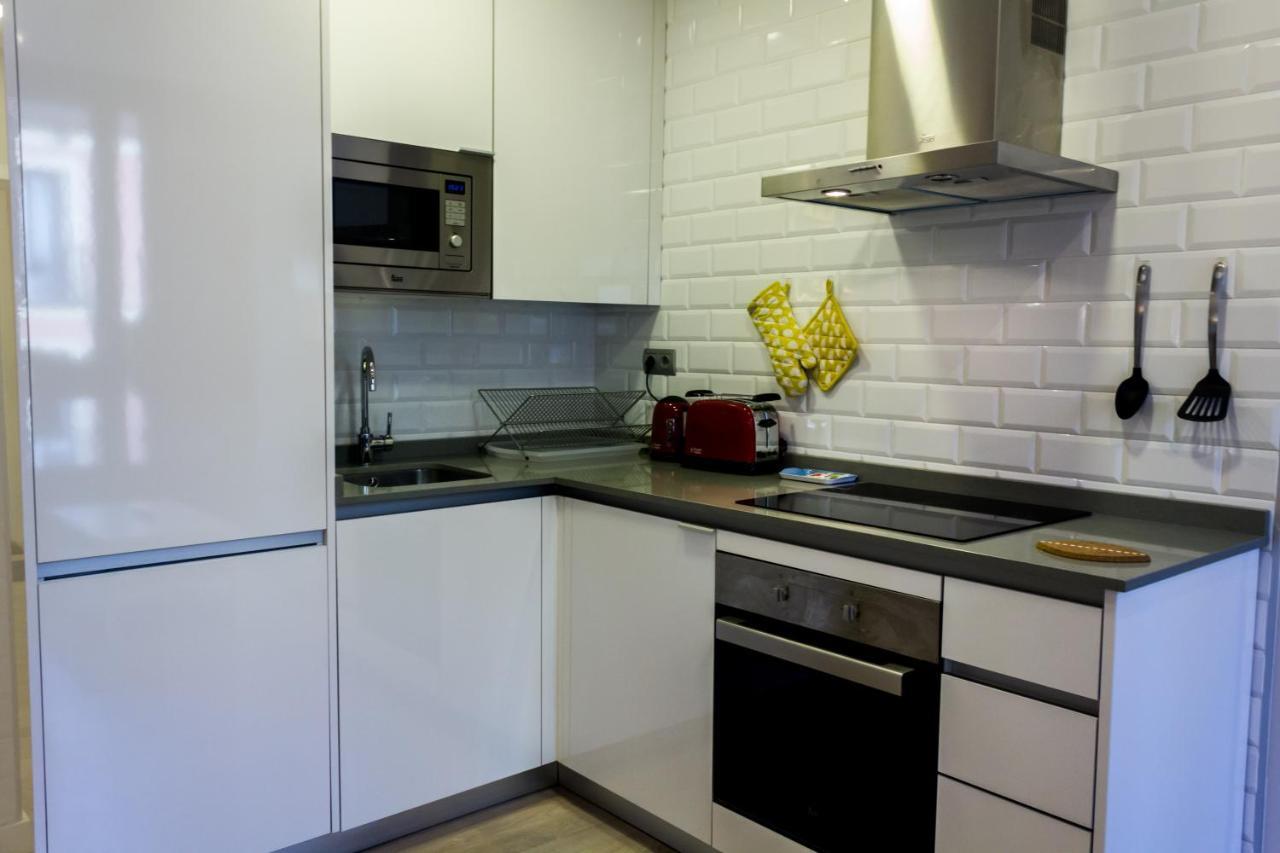 Arenal Suites Preciados Мадрид Стая снимка